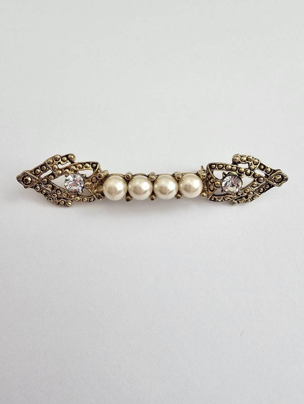 Vintage Mid-Century Faux Pearl & Rhinestone Collar Bar Arrow Brooch